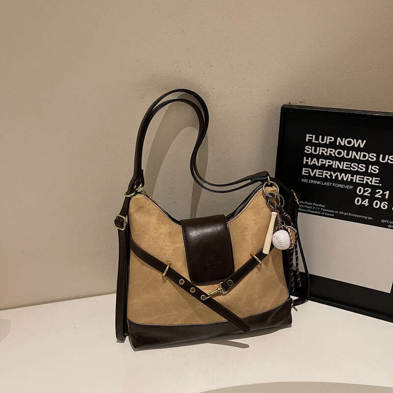 Autumn Winter Commuter Large Capacity Tote for Women 2025 New High-Quality Texture Niche Versatile Casual Crossbody Bag