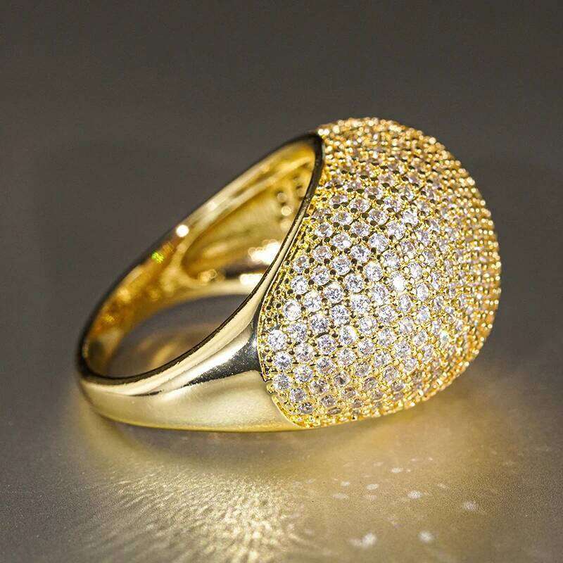 Huitan Bling Women Rings Full Paved Cubic Zirconia Sparkling Wedding Band Accessories Silver Color/Gold Color Fashion Jewelry