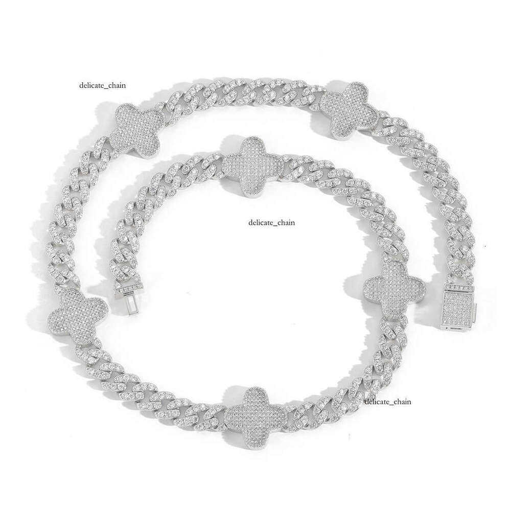 VVS Moissanite S925 Silicon Stone Four-leaf Clover Cuban Chain Bracelet