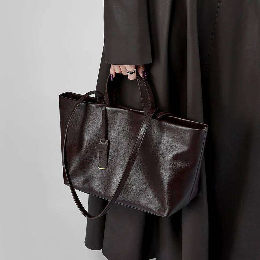New Style Commuter Tote Bag: Genuine Leather, Simple and Soft Full-Grain Cowhide, Single-Shoulder Luxury Retro Underarm Bag, Women's Cowhide Hand