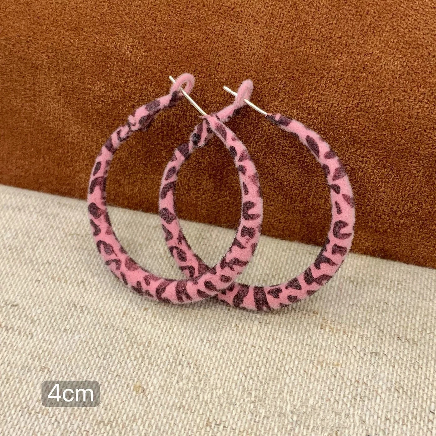 Trendy Y2K Charms Pink Plush Leopard Hoop Earrings For Women Korean Fashion Aesthetic Harajuku Sexy Accessories Jewelry Gift 251230