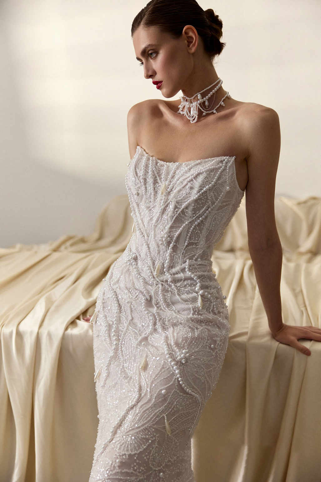 Luxury New Beads Lace Mermaid Wedding Dresses New Strapless White Bridal Gowns Zip Cocktail Dresses Customized