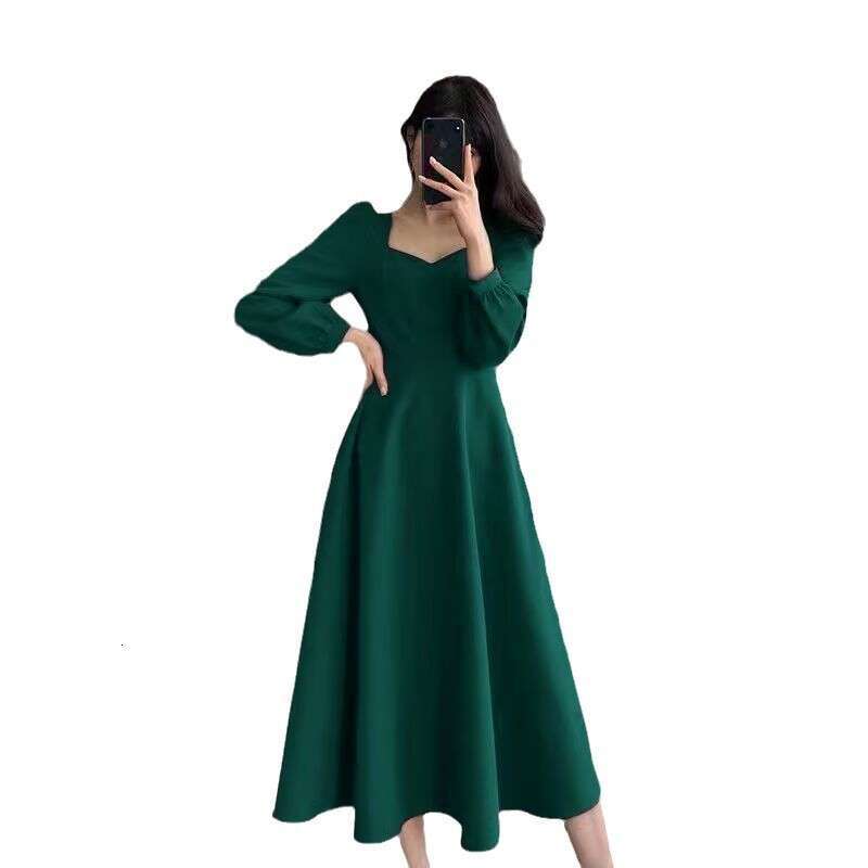 Hepburn Style Little for Women 2025 Spring and Autumn New Vintage V-Neck Long Over-the-Knee Black Elegant Dress