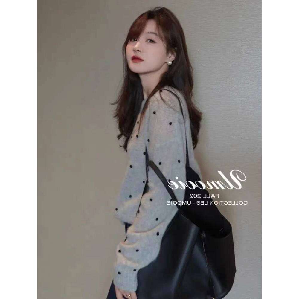 Autumn And Winter 2022 Women's New Christmas Casual Pullover O-Neck Loose Soft Hand Embroidered Cashmere Sweater Korean