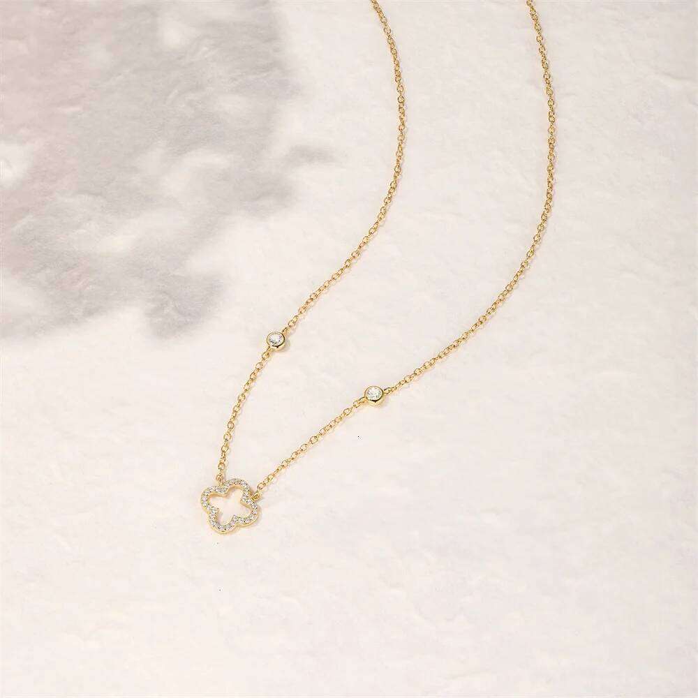 Aide 925 Sterling Silver French Elegance Exquisite Temperament Fashion 18K Gold-Plated Luck Four-Clover Collarbone Chain Female