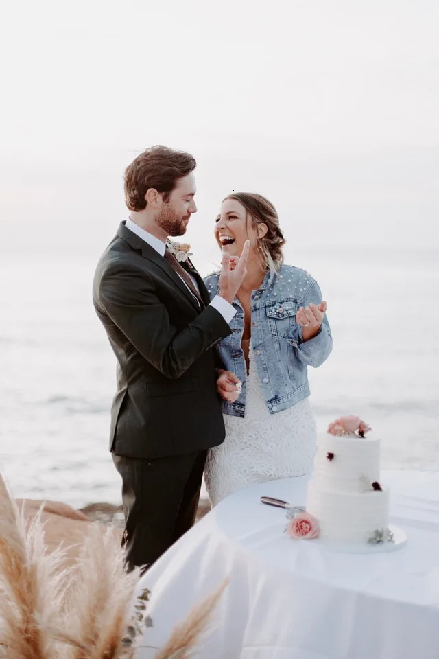 Custom Bride Jean Jacket Future Mrs Pearl Jackets Personalized Bridal Gift Wifey Customized Name Denim Wedding Coats Tops 251231