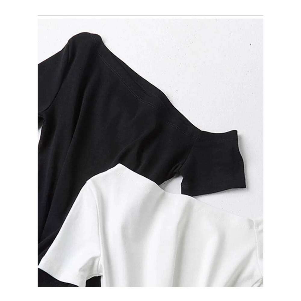 Summer women's slanted neck sexy one shoulder short sleeved T-shirt black and white basic fashion top