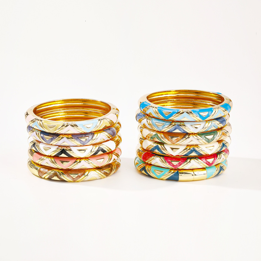 Cross-Border Retro Style Geometric Bracelet for Women, Niche Design Fashion Bangle, Exaggerated Elegant Commuter Women's Jewelry