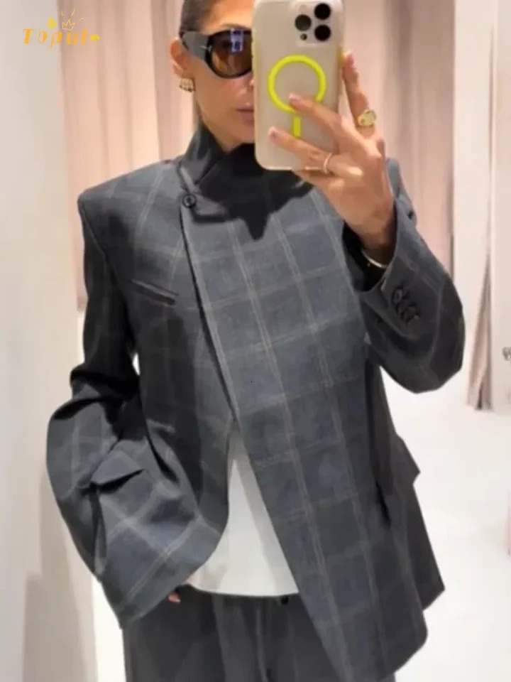 Plaid Print Blazer Jacket Women Fashion Stand Collar Full Sleeve Split Loose Short Coat Spring Female Daily Commute Outerwear 251216