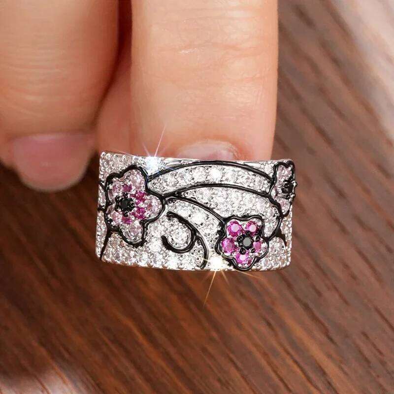 Huitan Sweet Romantic Flower Rings with Pink/White Cubic Zirconia Elegant Gorgeous Accessories for Women Chic Party Jewelry Hot