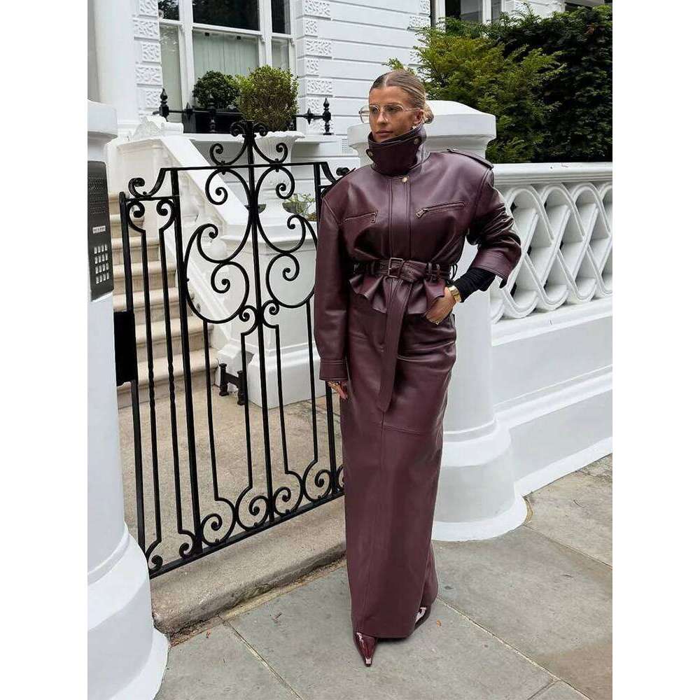 Burgundy Waist Cinching Jacket Women Fashion Lace Up Stand Collar Zipper Bucket Short Jackets 2025 Lady High Street Coats Winter