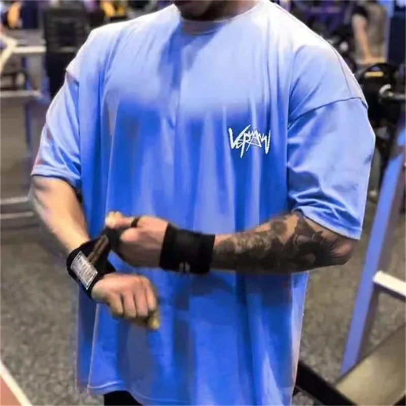 2026 Gym T shirt Men large size Fitness cotton short sleeve shirt Training t-shirt printing loose sport t shirt man sportswear 251231