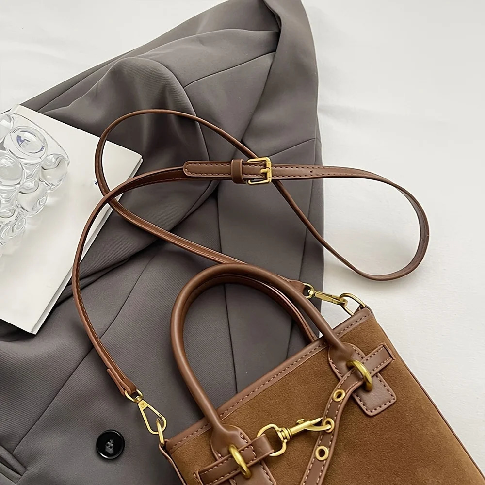 Autumn and Winter Vintage Niche Frosted Bag Fashionable and Versatile Crossbody Bag Handbag Bucket Bag 251231