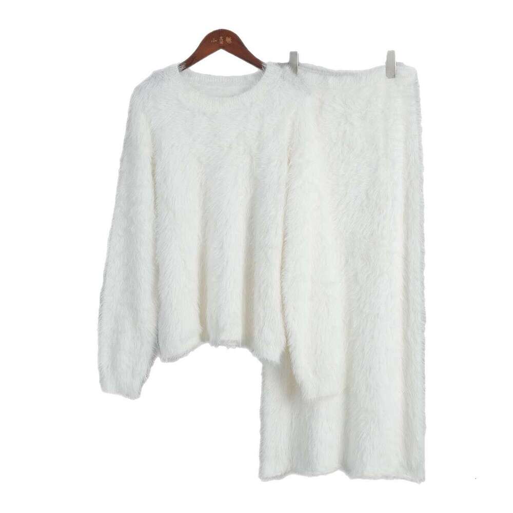 Design 2026 Spring Winter Ins Style Knitted Two-Piece Sweater Set for Women