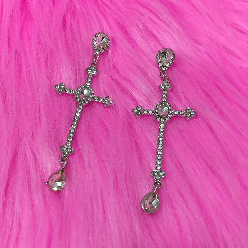 Y2K Crystal Cross Stud Earrings Shining Korean Fashion Egirl Aesthetic Earrings for Women 2000s Jewelry Punk Accessories Cute 251230