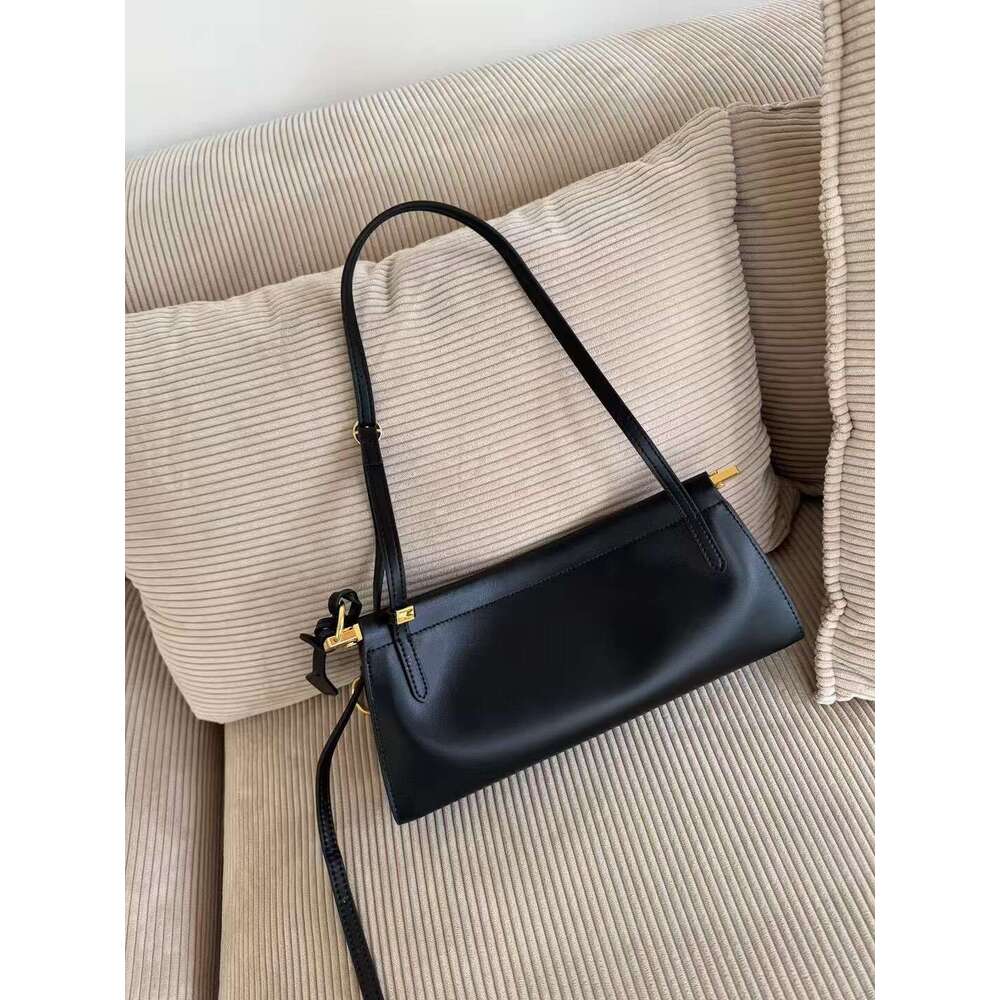 toteBag Shoulder ROSE NOIRE High Version Clip High-end Sense of Temperament Niche Underarm French Style Shoulder Genuine Leather Baguette Bag