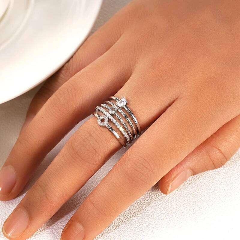 Huitan Fashion 5Pcs Stackable Rings Set Female Engagement Party Accessories Delicate Trendy Brilliant Zirconia Finger Jewelry