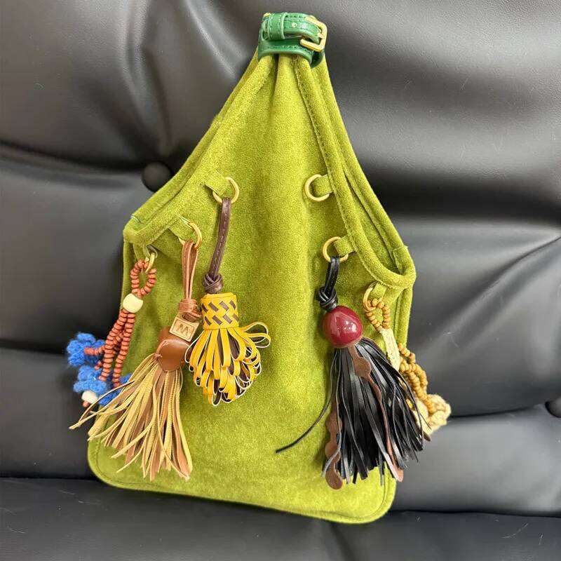 Suede Doll Pendant Bag New Niche Design Top-Layer Sheepskin Fleece Fringed Tassel Vintage Women's Fashion Handbag Suotong251222