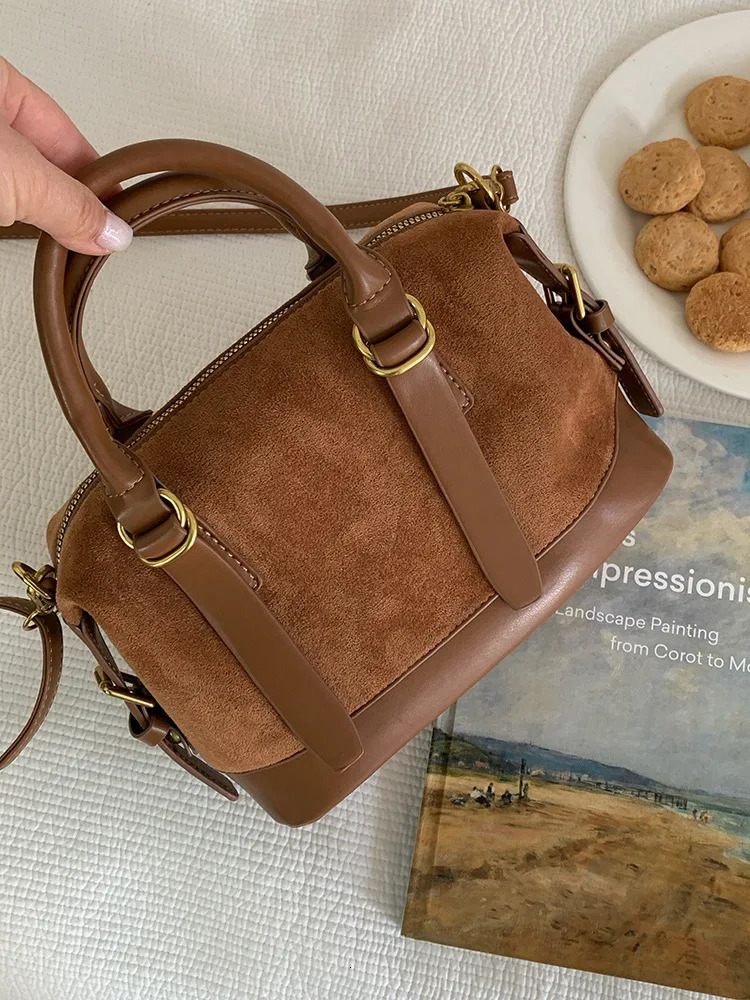 2026 brown Suedette retro large capacity bowling bag crossbody bag shoulder bag handbag fashionable daily commuting bag 251231