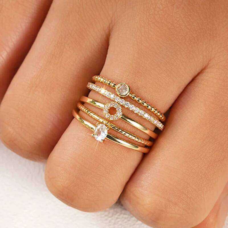 Huitan Fashion 5Pcs Stackable Rings Set Female Engagement Party Accessories Delicate Trendy Brilliant Zirconia Finger Jewelry