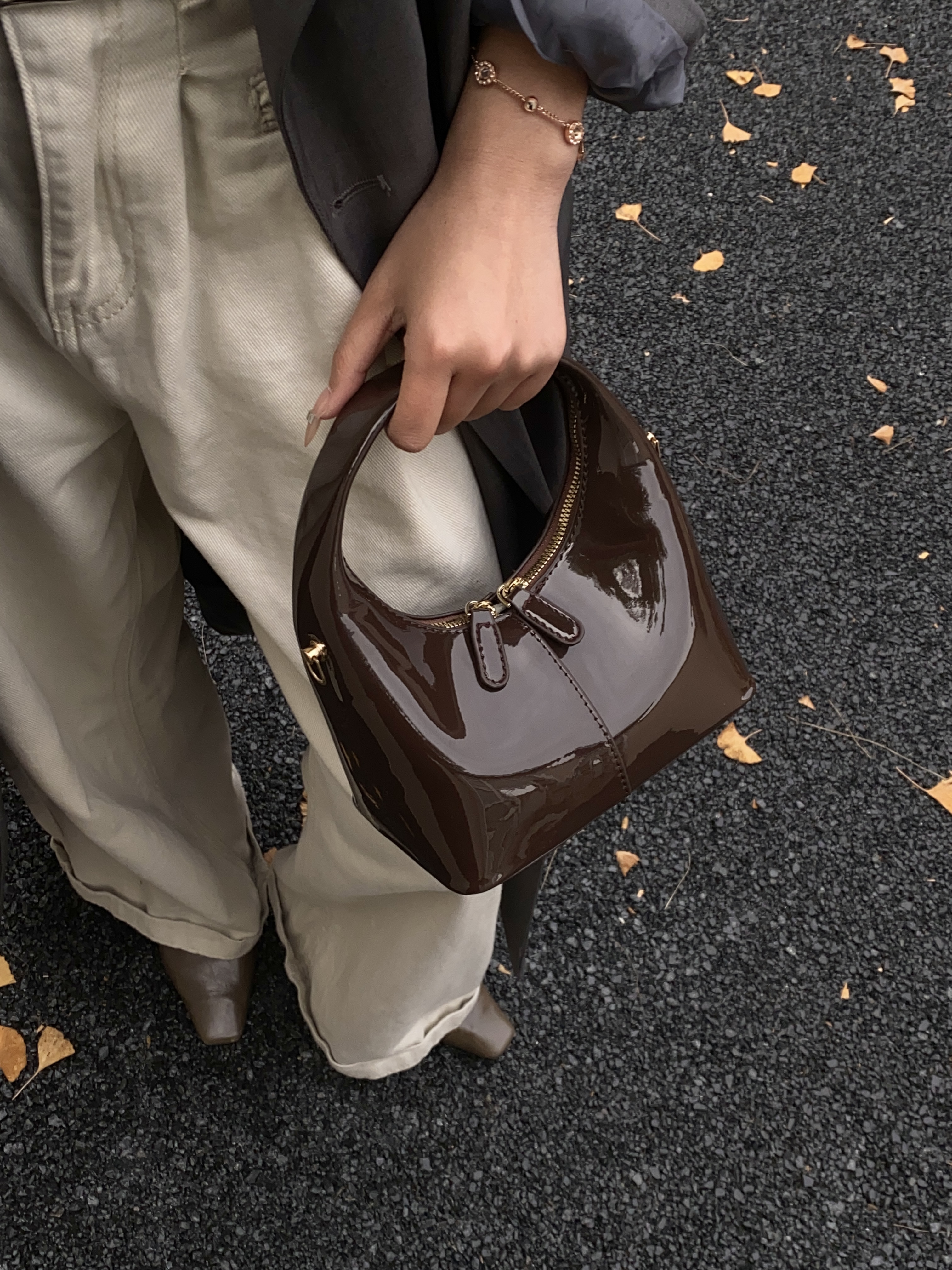 Trendy Female Designer Handbag Crafted for Longevity