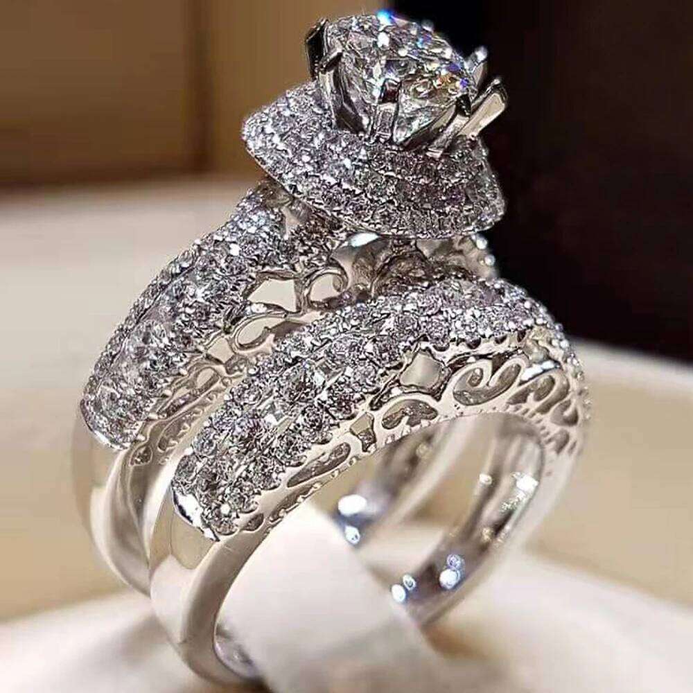 Huitan 2022 New Trendy Women's Set Rings Statement Jewelry Geometric Shaped Modern Wedding Engagement Bands Female Accessories