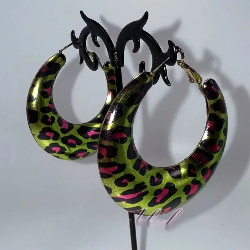 Pink Leopard Print Grunge Rock Punk Charm Earrings for Women Sexy Fashion Accessories Green Leopard Print Earrings Y2K Jewelry 251230