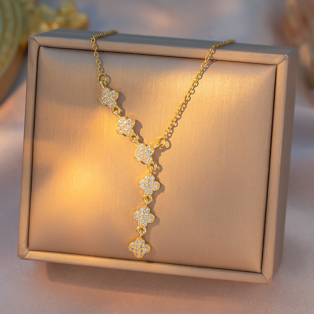 Luxury Brand Designer Jewelry Fashionable Light Luxury Tassel Four-Leaf Clover Micro Inlaid Full Diamond Necklace For Women Exquisite Sparkling High-E