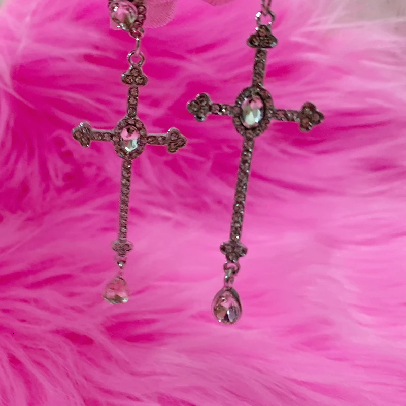 Y2K Crystal Cross Stud Earrings Shining Korean Fashion Egirl Aesthetic Earrings for Women 2000s Jewelry Punk Accessories Cute 251230