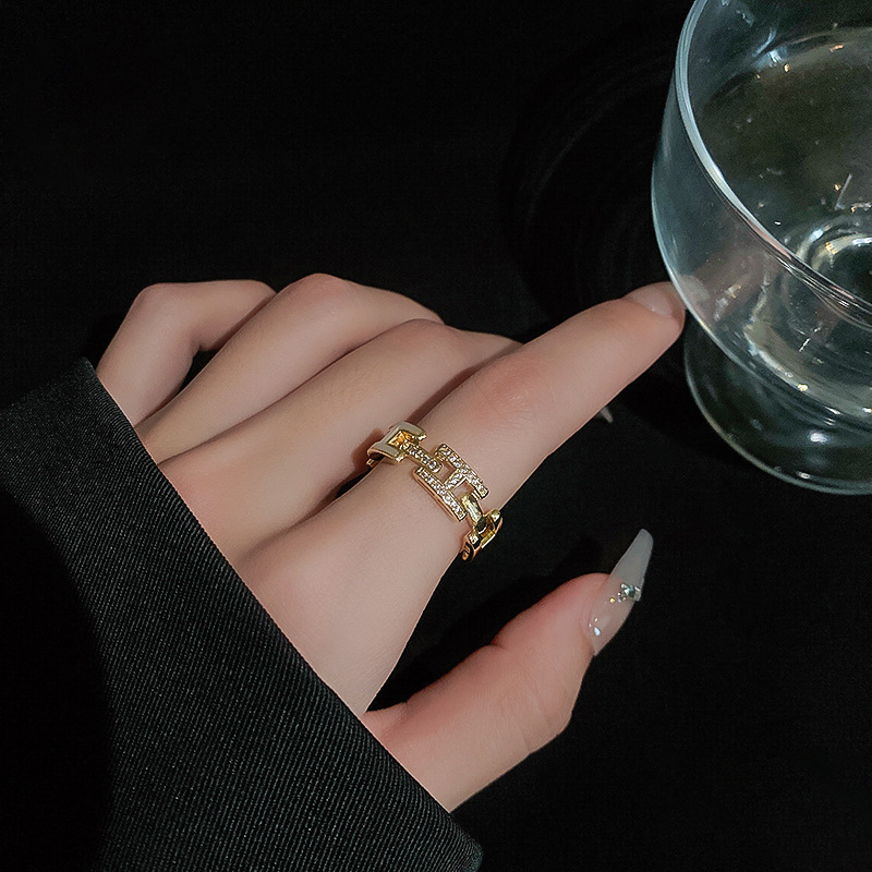 Luxury Brand Designer Jewelry Light Luxury Socialite Enamel Drop Glaze Inlaid Diamond H Letter Ring For Women Fashion High-End Geometric Adjustable Op