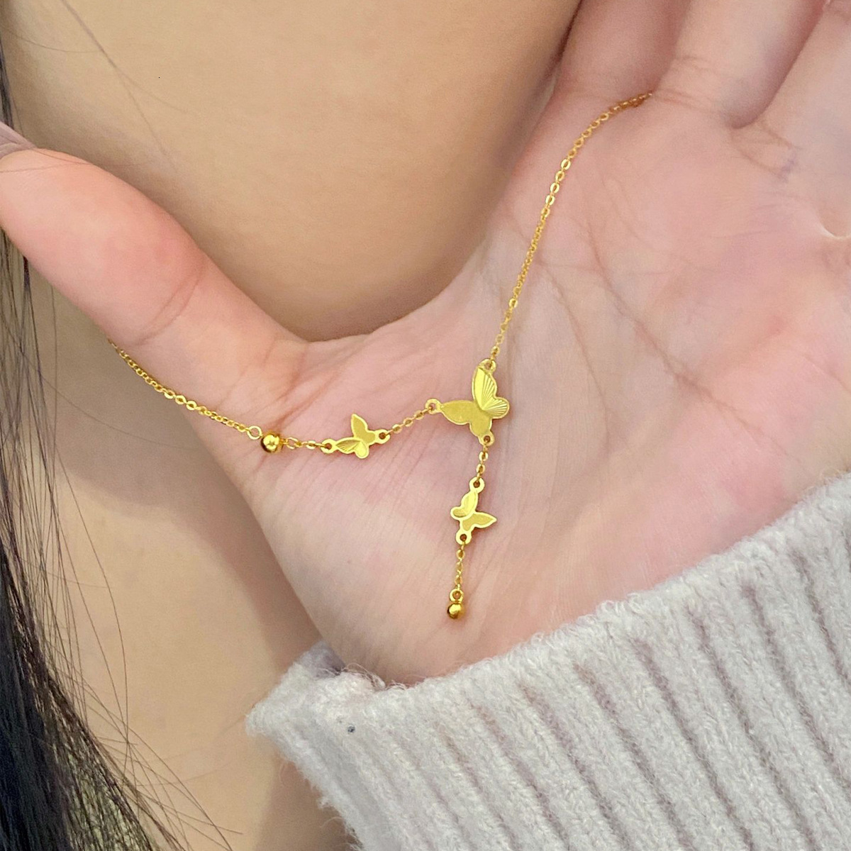 Luxury Brand Designer Jewelry French Style Light Luxury Butterfly Tassel Titanium Steel Necklace For Women Gentle Versatile High-End Feel 18K Gold Col