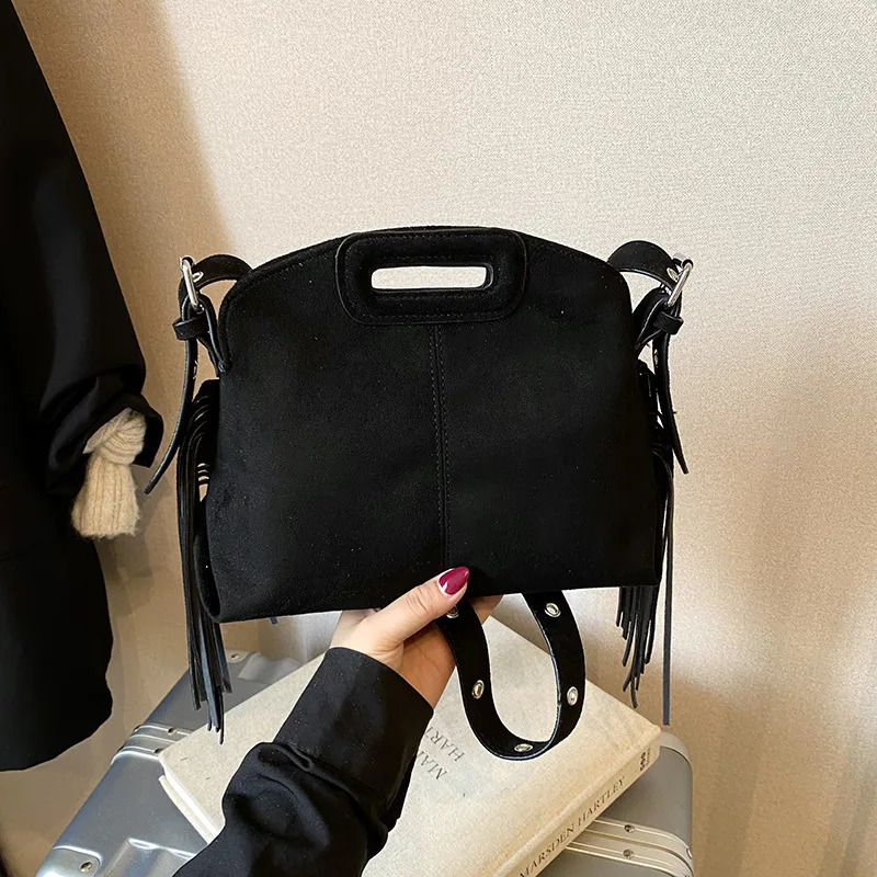 Autumn Fashion Tassel Handbag for Women Niche Stylish Casual High-Value Single Shoulder Crossbody Bag Handbag 251231