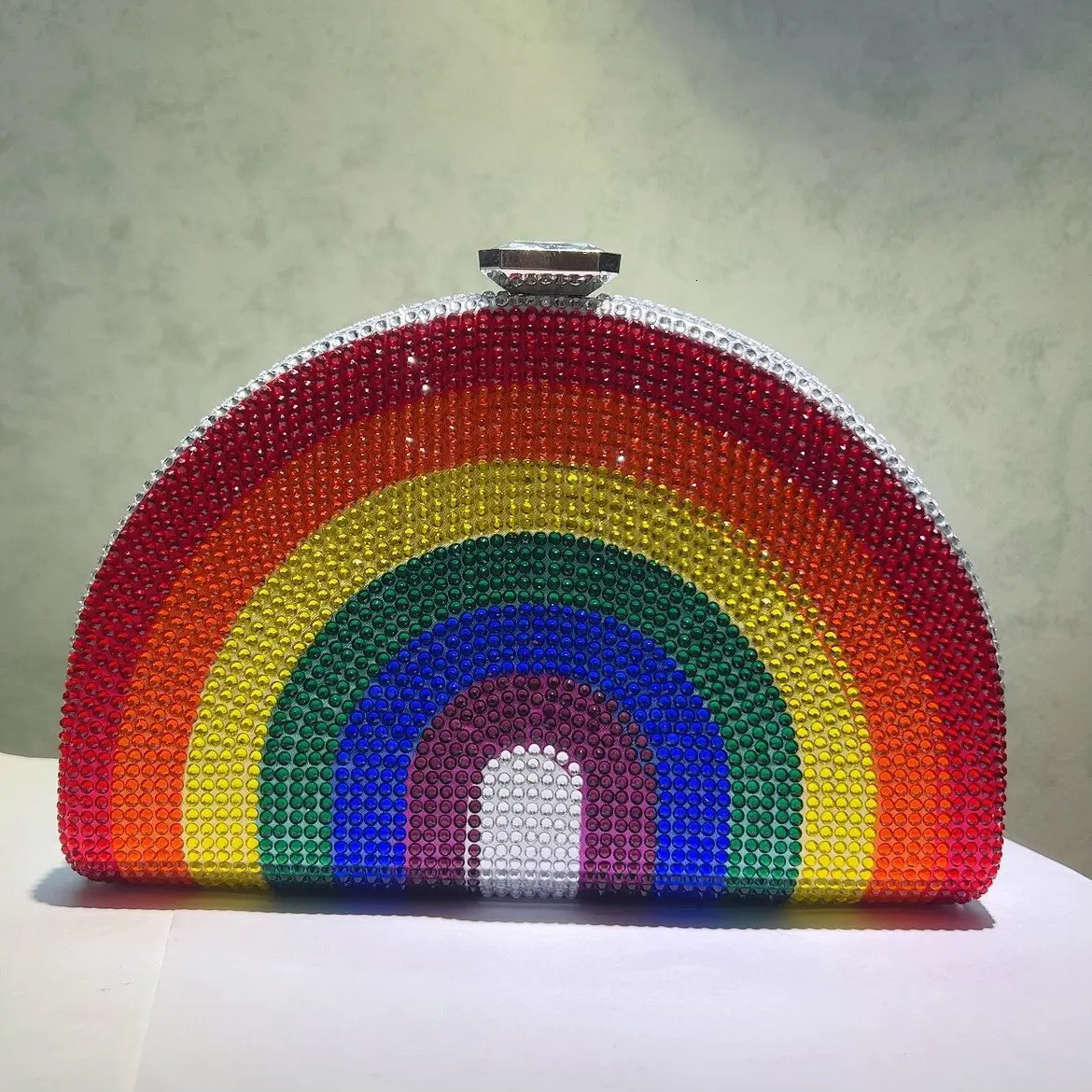 Rainbow Color Crystal Evening Clutch Bags Wedding Party Chain Bag Women Boutique Half Moon Rhinestone Purses And Handbags 251231