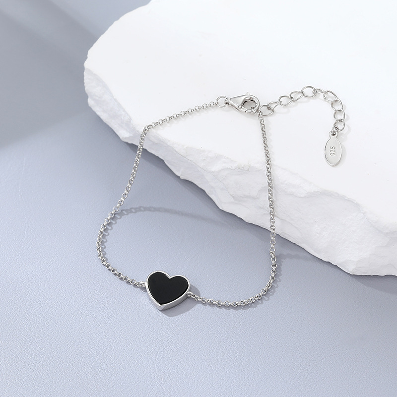 S925 Sterling Silver Heart Pendant Necklace for Women, Luxury Black Agate Clavicle Chain Jewelry