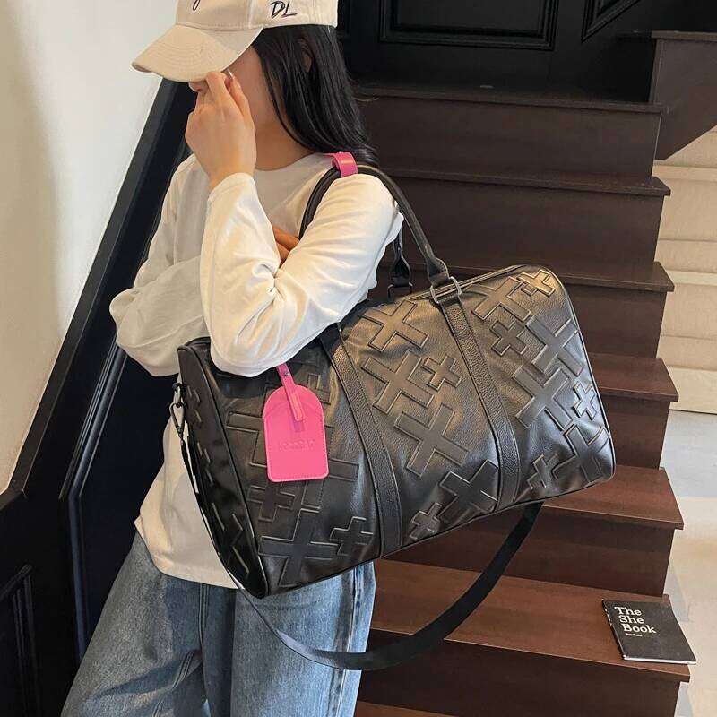 Super Cool PU Large Capacity Zipper Personality Travel High Quality Sense Of Luxury Shoulder Bags For Women 2025 New
