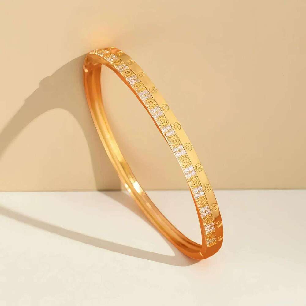 2026 Zircon Bracelet for Women High-End Luxury Simple Bracelet Copper Plated with 18K Elegant Fashion Designer Jewelry Brand niche design jewelry