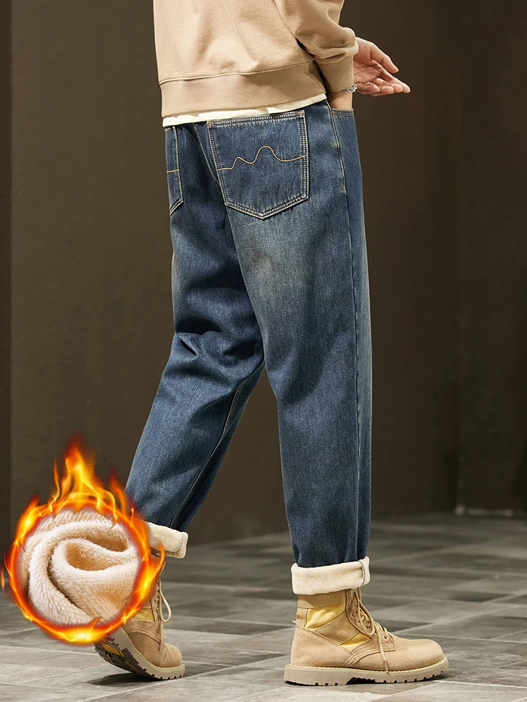 Retro Loose Winter Fleece Jeans Mens Warm Thicken Fashion Casual Denim Pants Comfortable Plush Velvet Thermal Male Trousers 251226