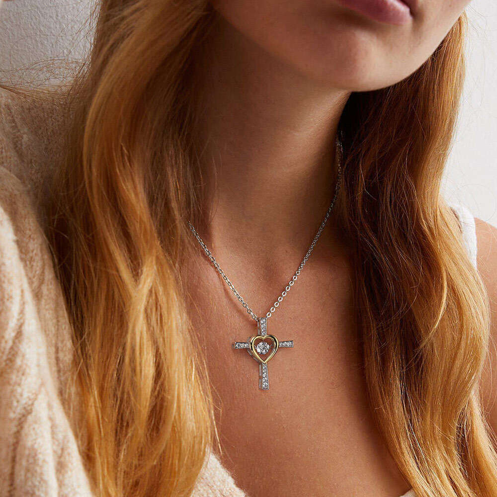 Hot Sale S925 Silver Beating Heart Cross Necklace for Women Heart-Shaped Collarbone Sweater Chain