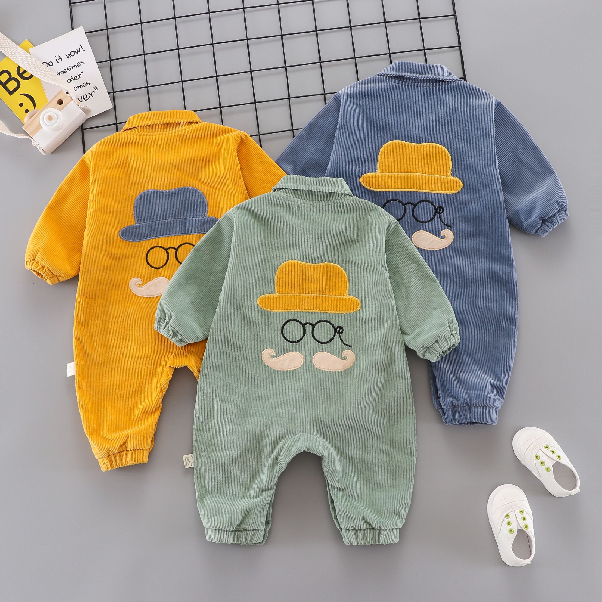 Wholesale of Spring and Autumn New Double layered jumpsuit for men and women, baby clothes, baby jackets, Ha Yi corduroy long sleeved crawling clothes