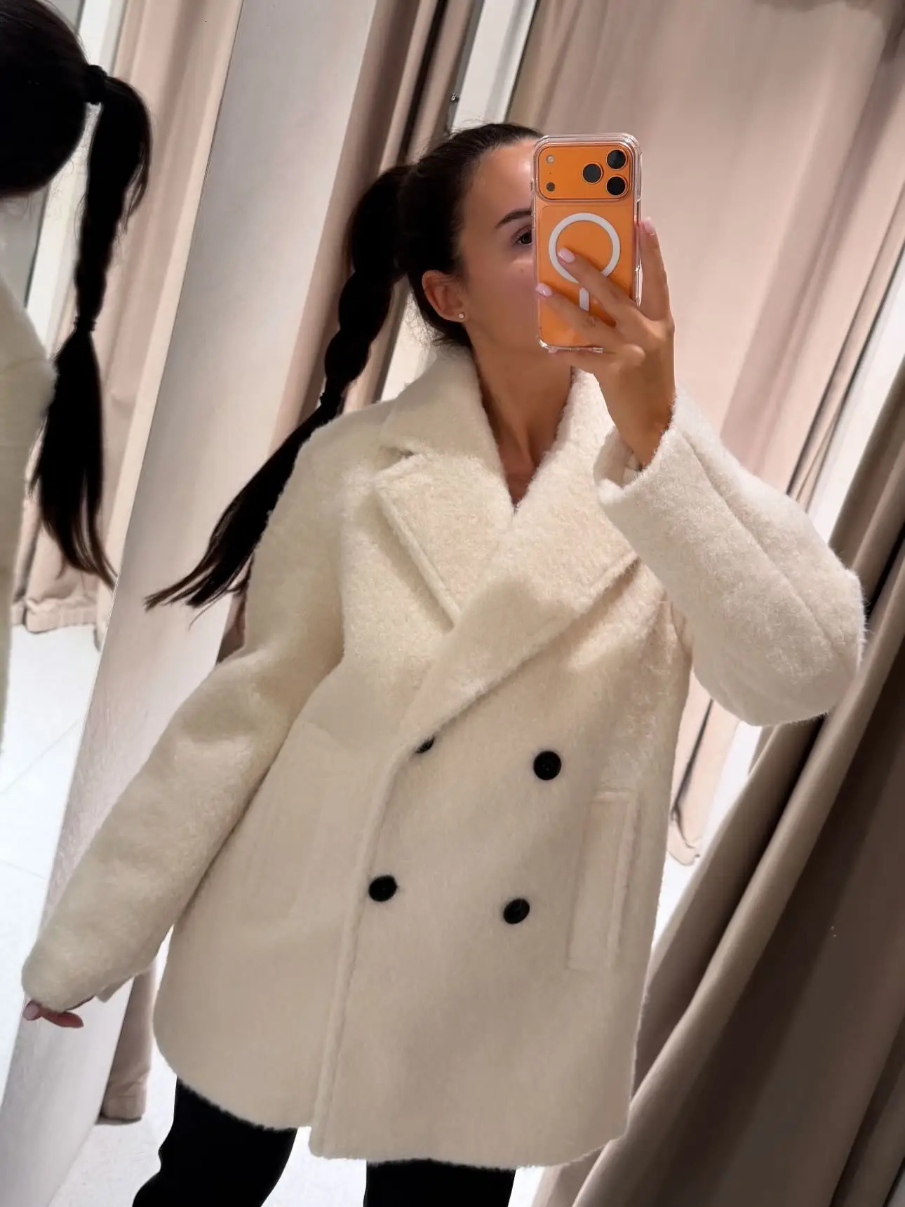 BSAY Double Breasted Coat for Women Fashion Autumn Winter white woolen fabric warm short overcoat Chic Ladies Tops Mujer 251216