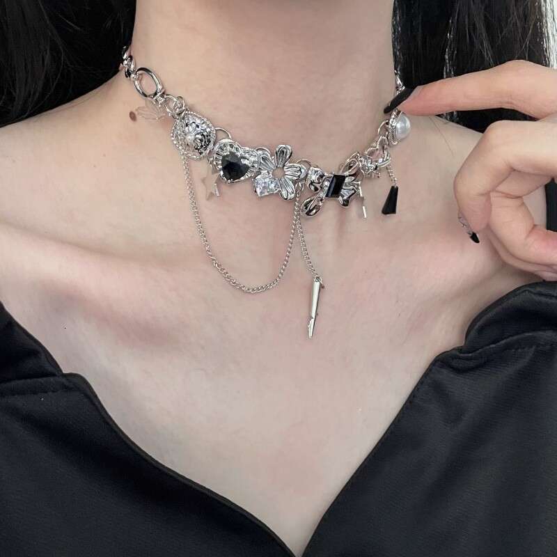 Light Luxury Exquisite Heart Pearl Flower Bow Star Rivet Tassel Necklace Trendy Cool Fashion Punk Collarbone Chain