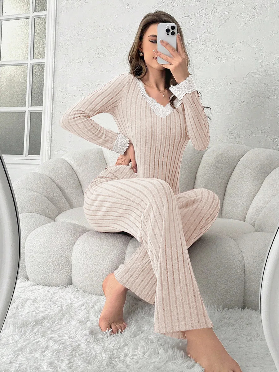 Autumn Winter Pyjama Set for Womens Sleepwear 2Piece Thickened Long Sleeve Top and Trousers Comfortable Loungewear 251231