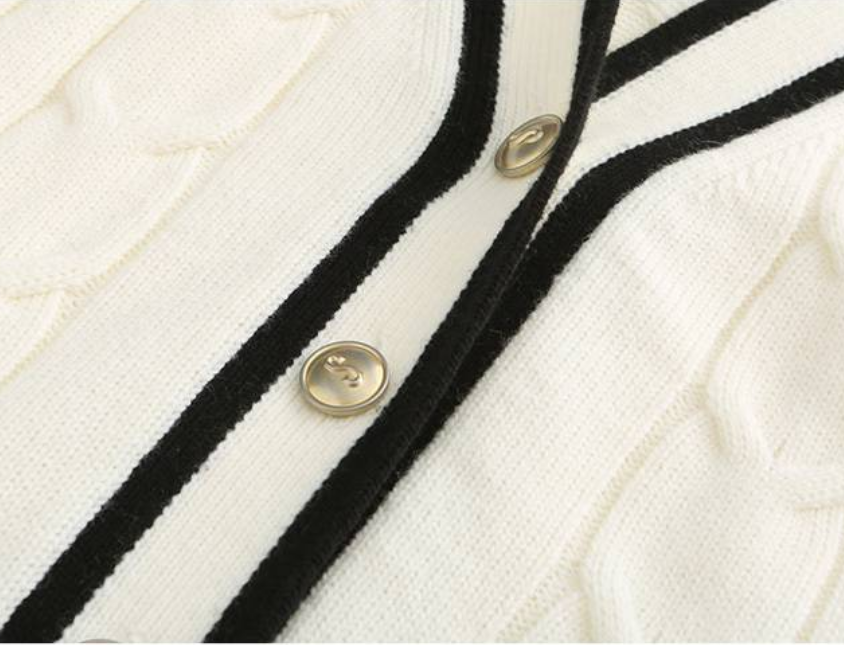 2026 autumn and winter lazy style cardigan sweater for women Korean version knitted Hong Kong style retro long sleeved knitted cardigan jacket for wom