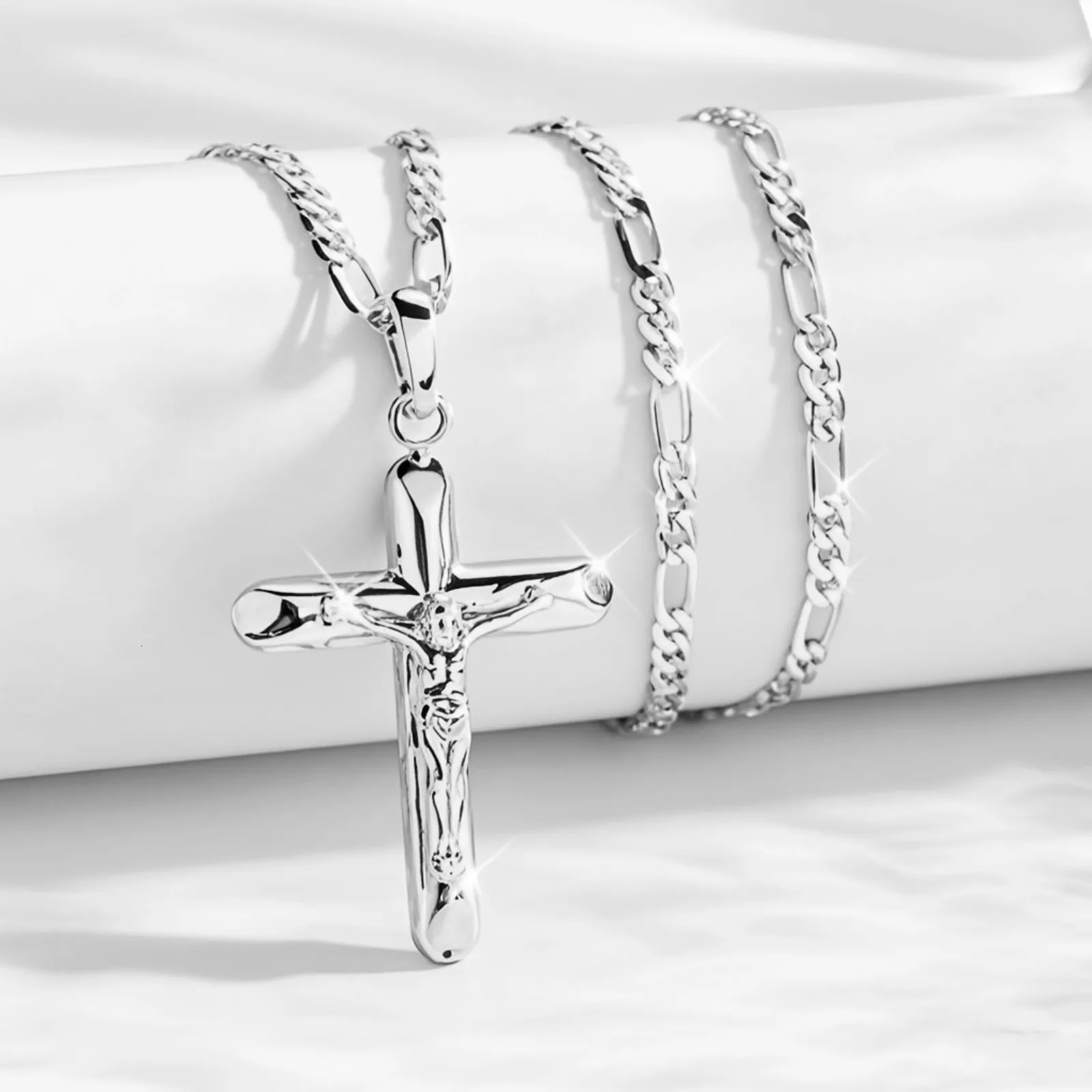 Fashion Hip Hop Jesus Cross Pendant Necklace Simple Sacred Cross Holiday Prayer Blessing Jewelry 251230