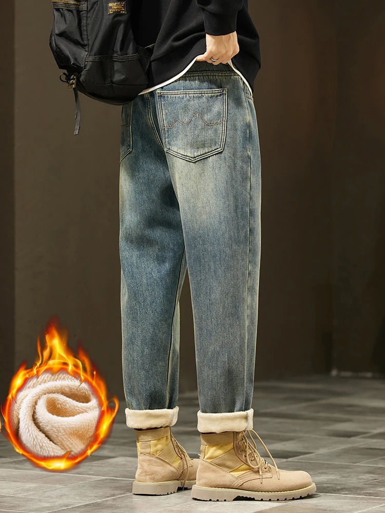 Retro Loose Winter Fleece Jeans Mens Warm Thicken Fashion Casual Denim Pants Comfortable Plush Velvet Thermal Male Trousers 251226