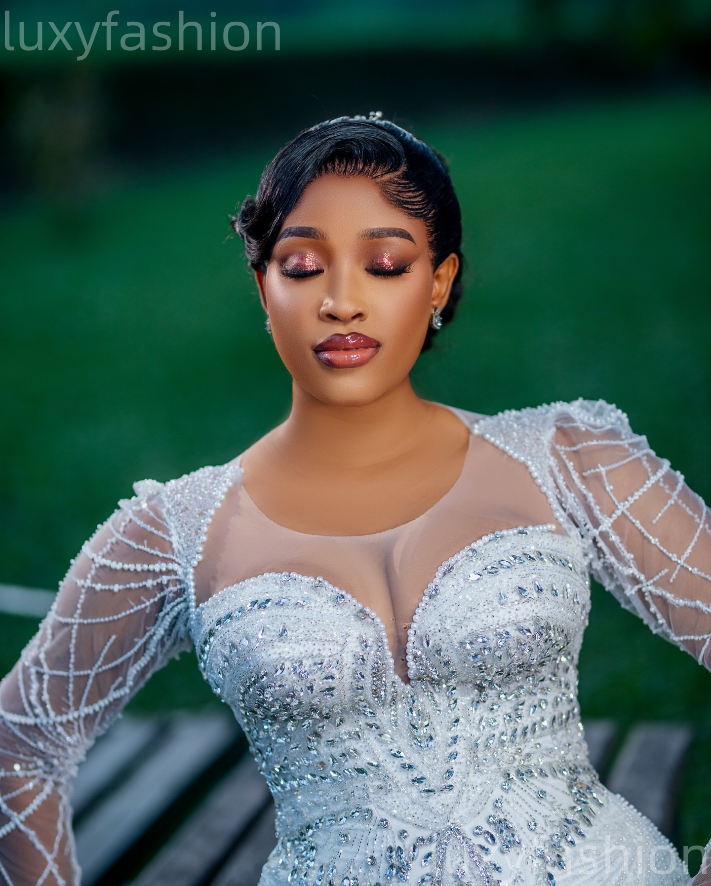 2026 Arabic Aso Ebi Plus Size Ivory Wedding Dress Beaded Crystals Sheer Neck Full Sleeves Sequined Bridal Gowns Dresses ZJ060