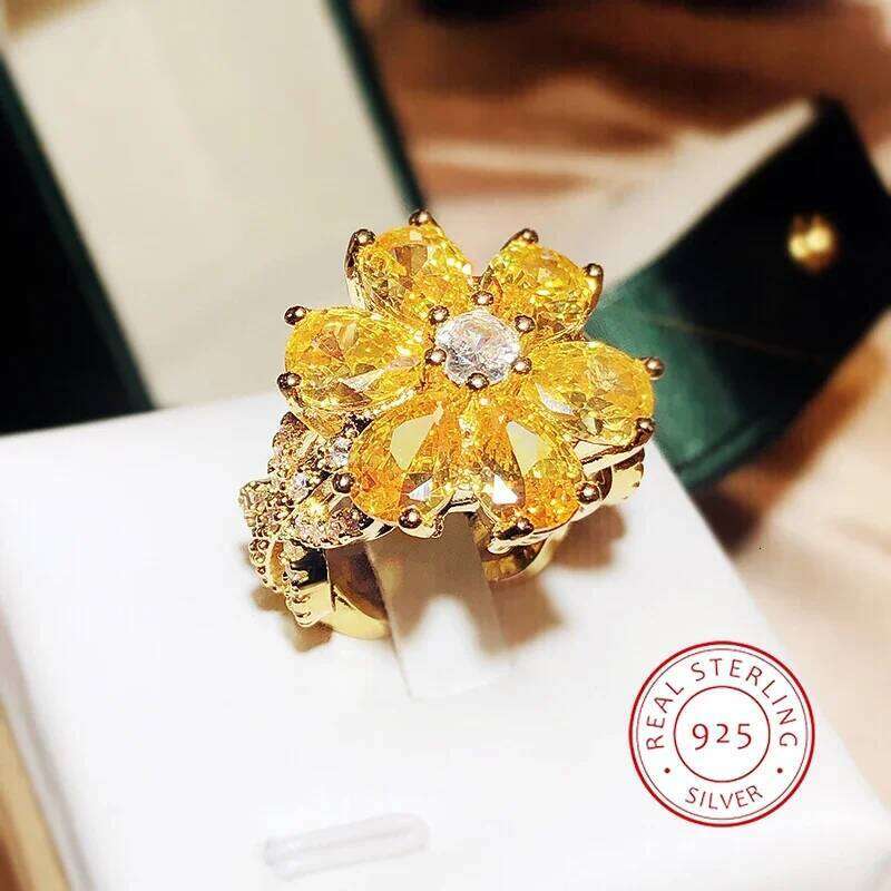 New Women's Shiny Yellow Zircon Flowers Beautiful Silver Plated Party Peach Blossom Ring Jewelry Anniversary Gift