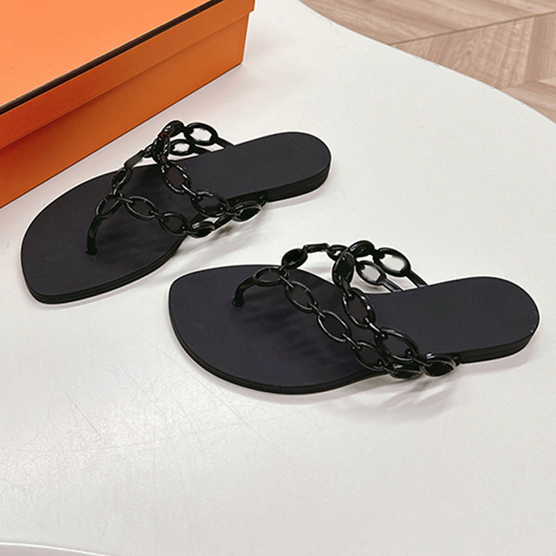 Island Sandals Slippers Designer classic Bouncing pig nose chain clip Genuine Leather Women's Paris Summer Beach Shoes Sandal in waterproof TPU