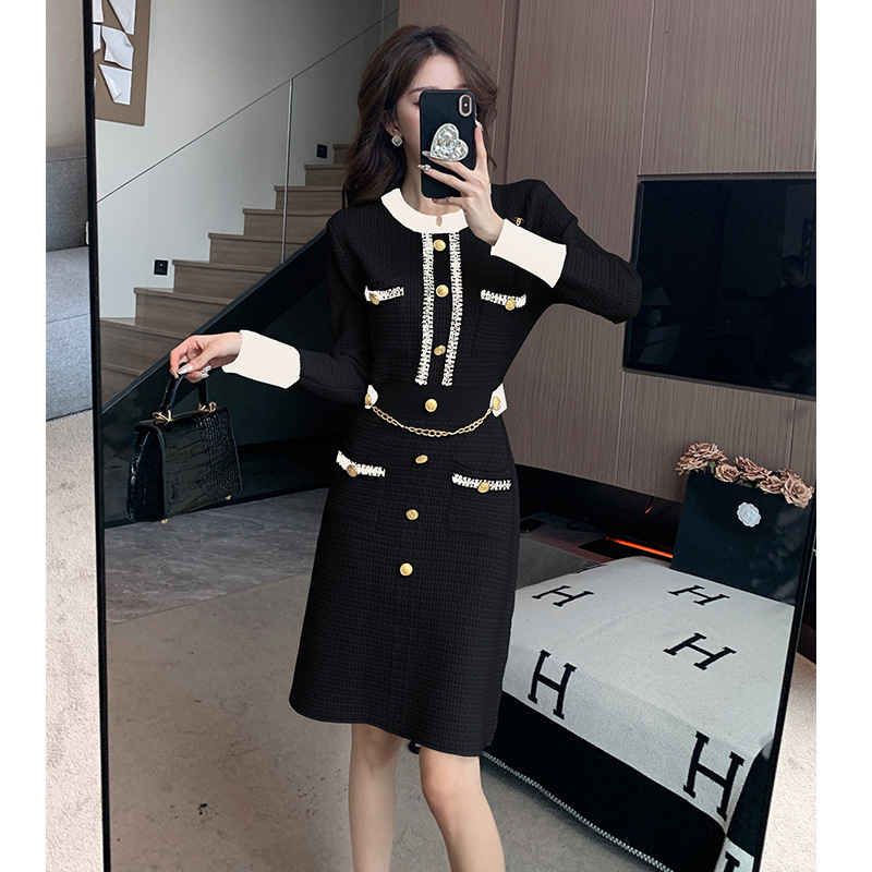 Small Fragrance Style Knitted Dress - 2026 Autumn New Style Elegant Social Lady Long-sleeved Round-neck Buttoned One-piece Women's Dress