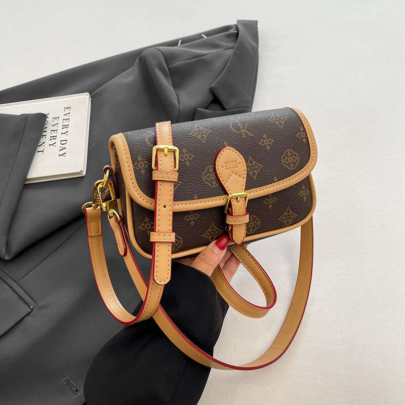 High-end Women's 2026 New Style Elegant Fashion Old Flower Small Square Versatile Shoulder Crossbody Bag